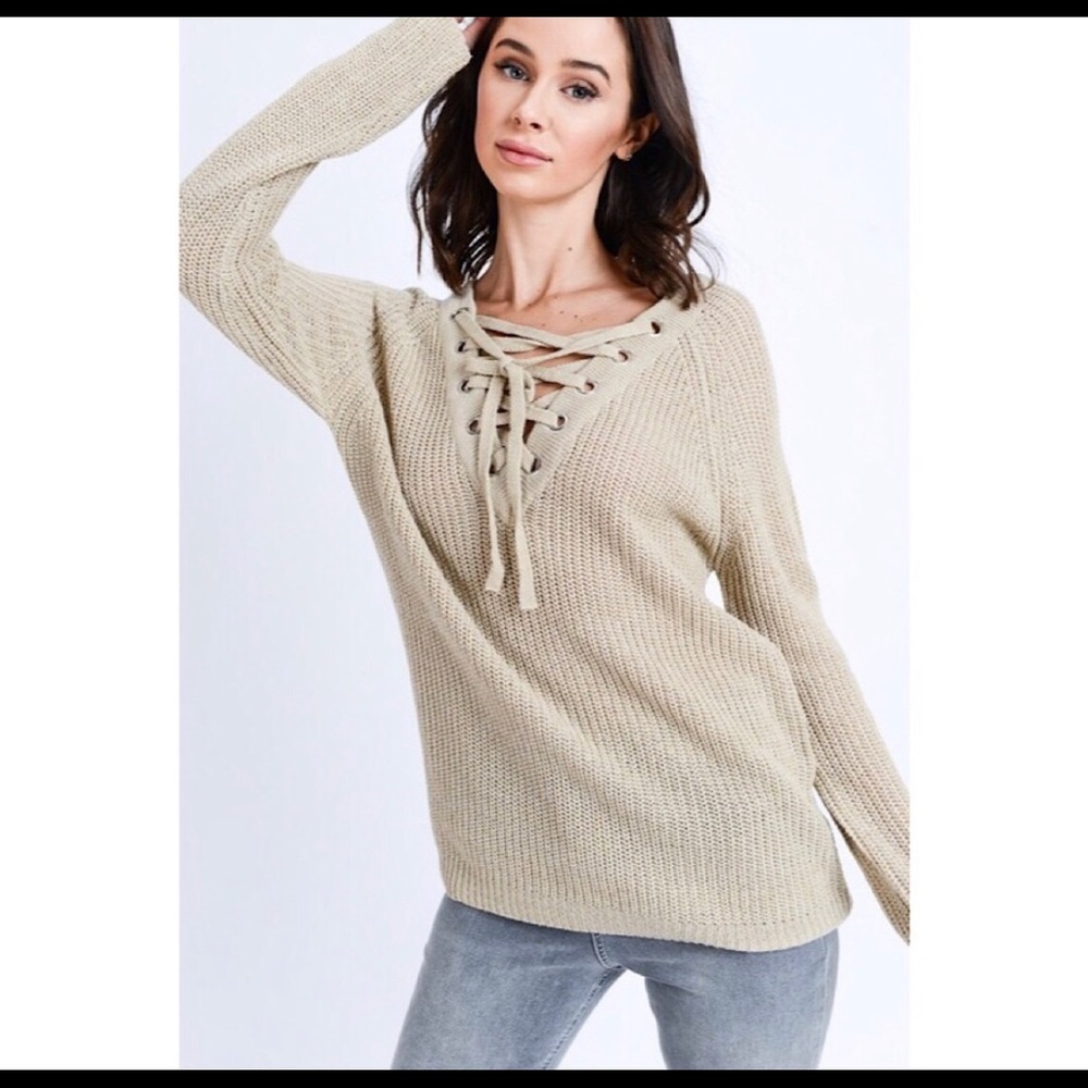NWT Lace Up Front Long Sleeve Sweater